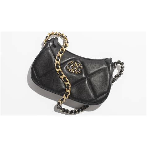 chanel patent leather clutch|Chanel 19 clutch with chain.